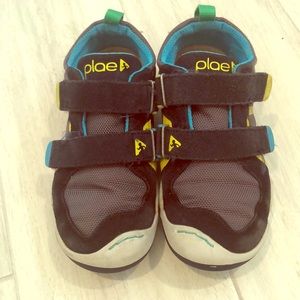 Plae TY Boys Shoes Sz 12.5
